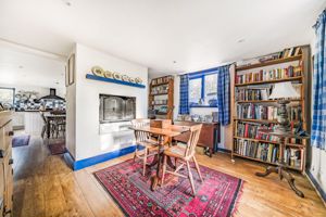 dining area- click for photo gallery